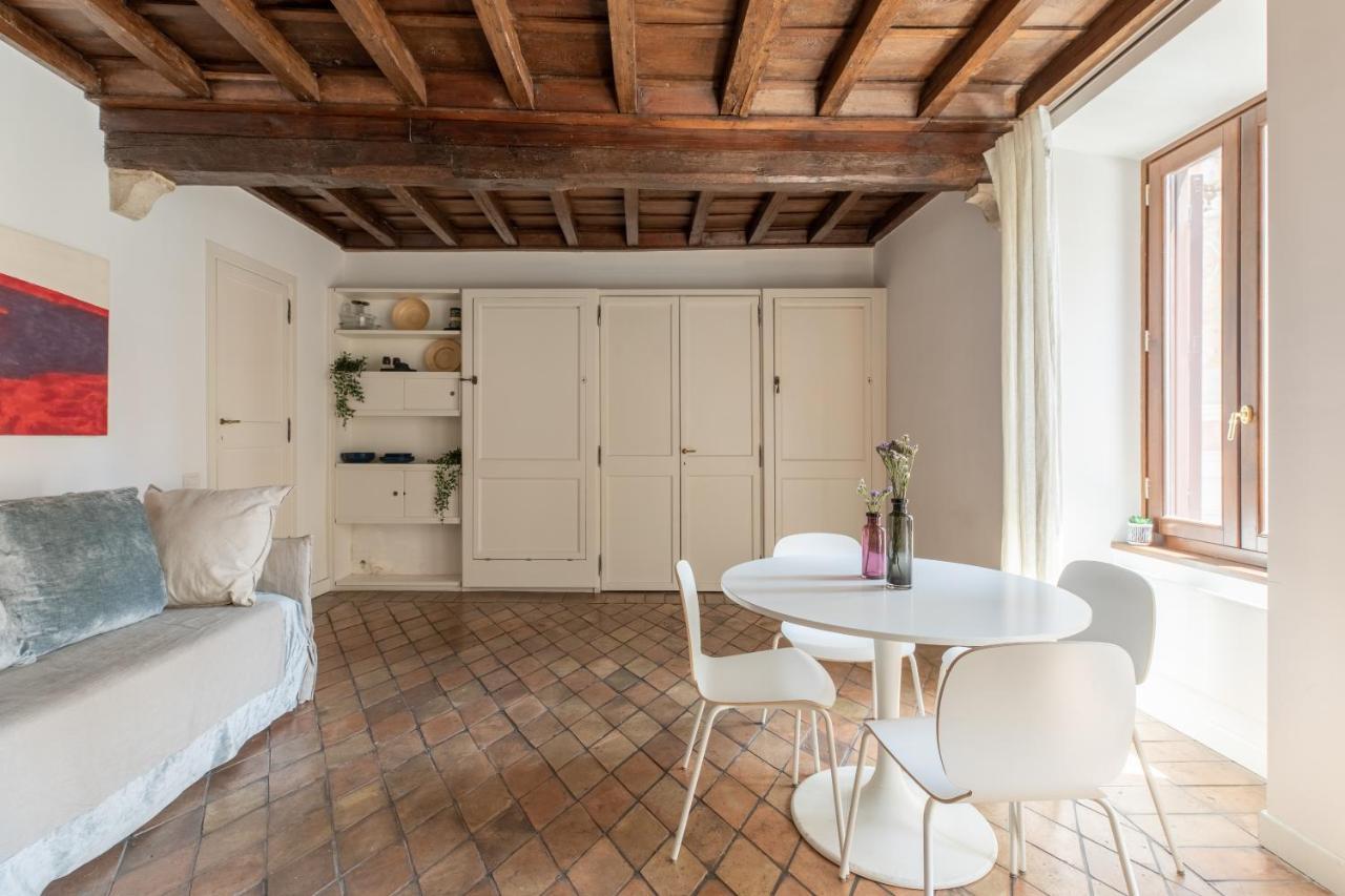 Iflat Navona Bright * Rom